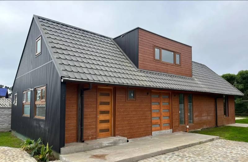 MODERNA CASA EN PINGUERAL