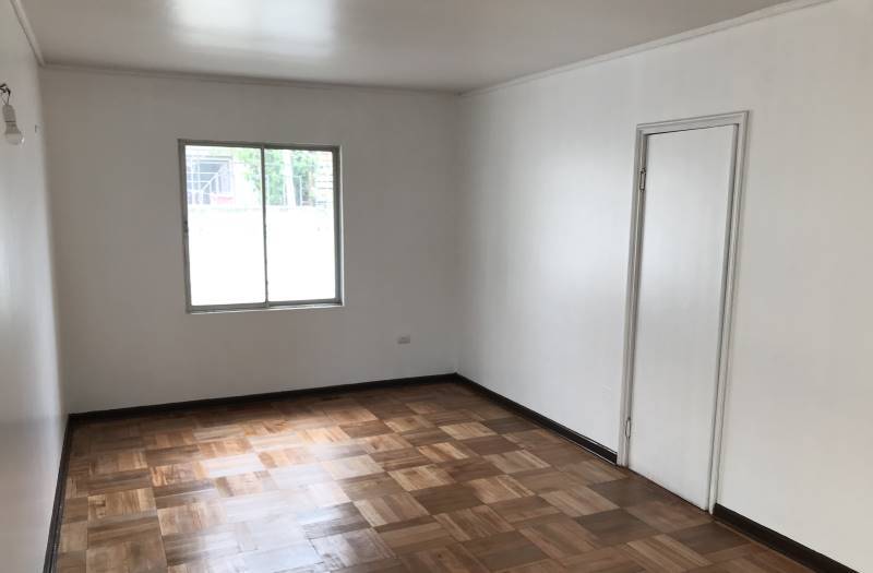 OPORTUNIDAD ESTUPENDA CASA RENGO/ARGENTINA CON APTITUD COMERCIAL