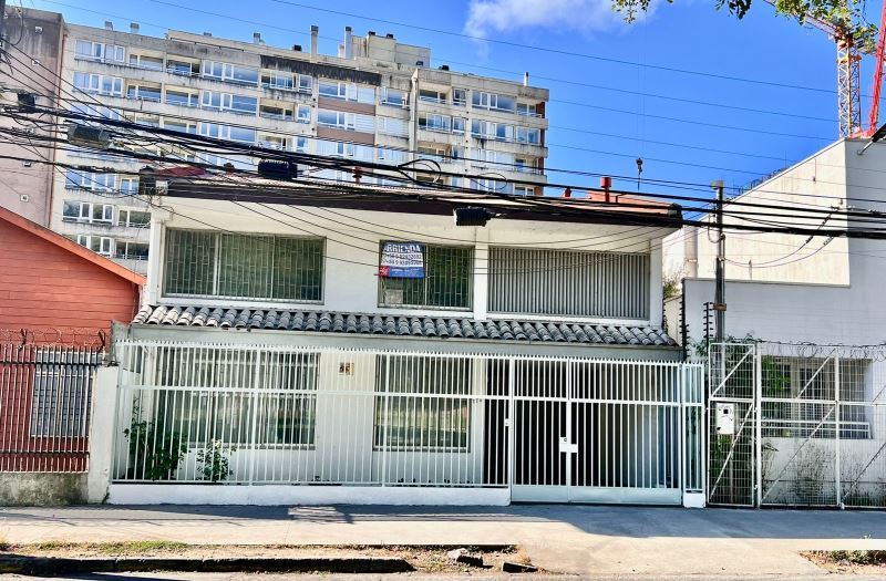 LOCAL APTO PARA OFICINA EN VICTOR LAMAS